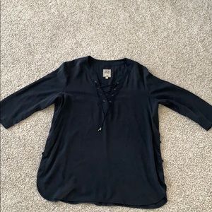 Go Silk v-neck lace up neck tunic